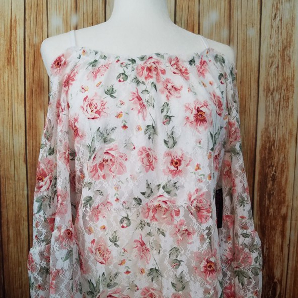 No Boundaries 3XL Lace & Floral Off Shoulder Top